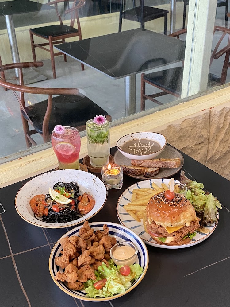 Loml Cafe