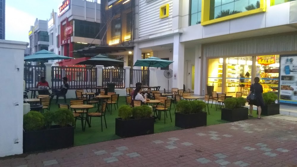 EZGO The Cube Cafe