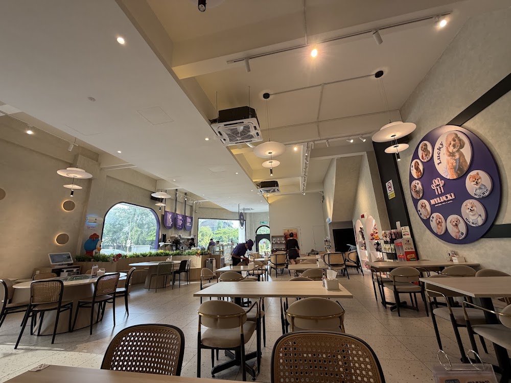 My Lucki Cafe